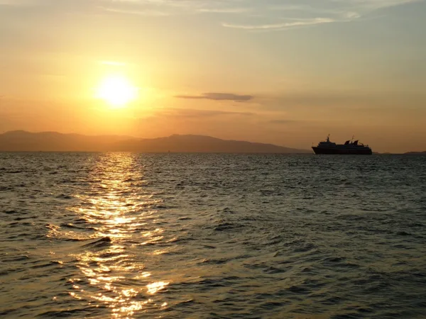 Is there a better way to start your holiday to Aigina island?